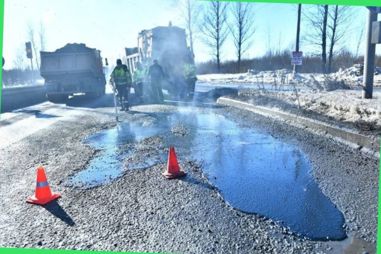 На Суринском путепроводе в Ярославле вновь появились ямы