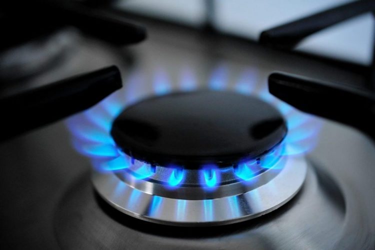 В Ростове Великом жителей напугал сильный запах газа в домах и на улице