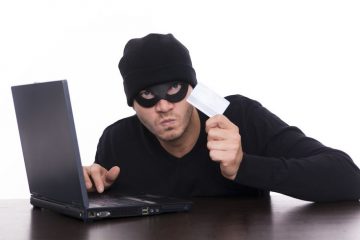 Мошенники обманули рыбинского подростка на 420 тысяч рублей, прикрываясь проверкой электронного дневника