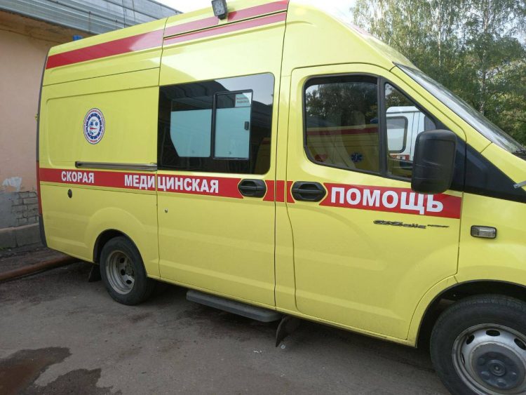Житель Мышкина стал невыездным за угрозу бензопилой врачу «Скорой»