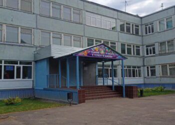 В Заволжском районе родители выступили против объединения школ